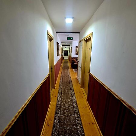 Hotel Armenopolis - Adults Only Gherla Exterior foto