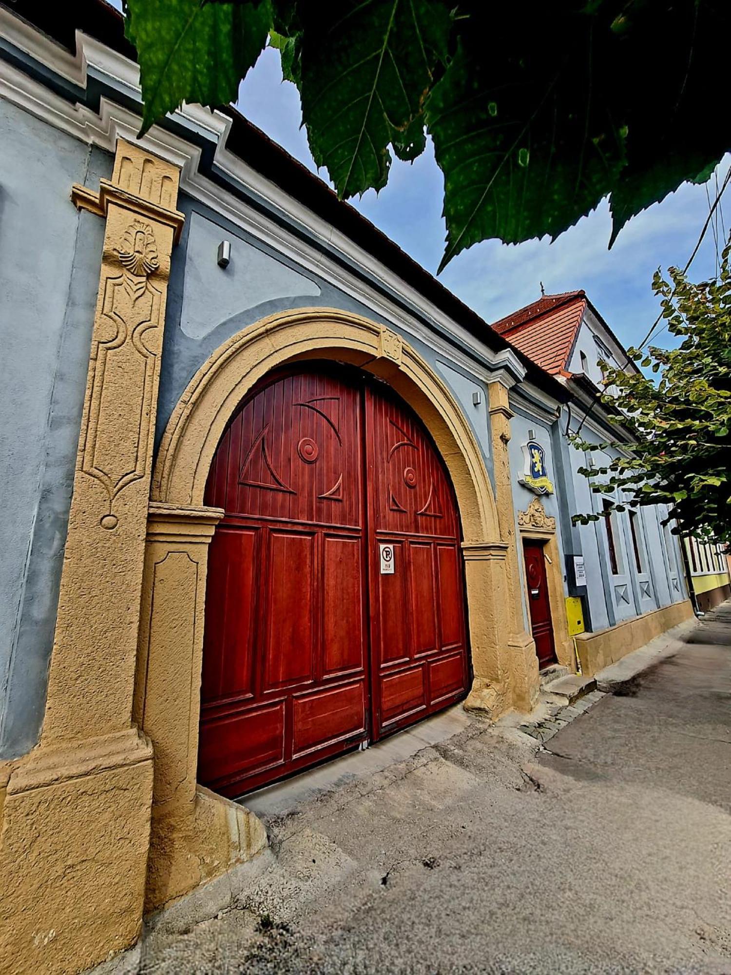 Hotel Armenopolis - Adults Only Gherla Exterior foto