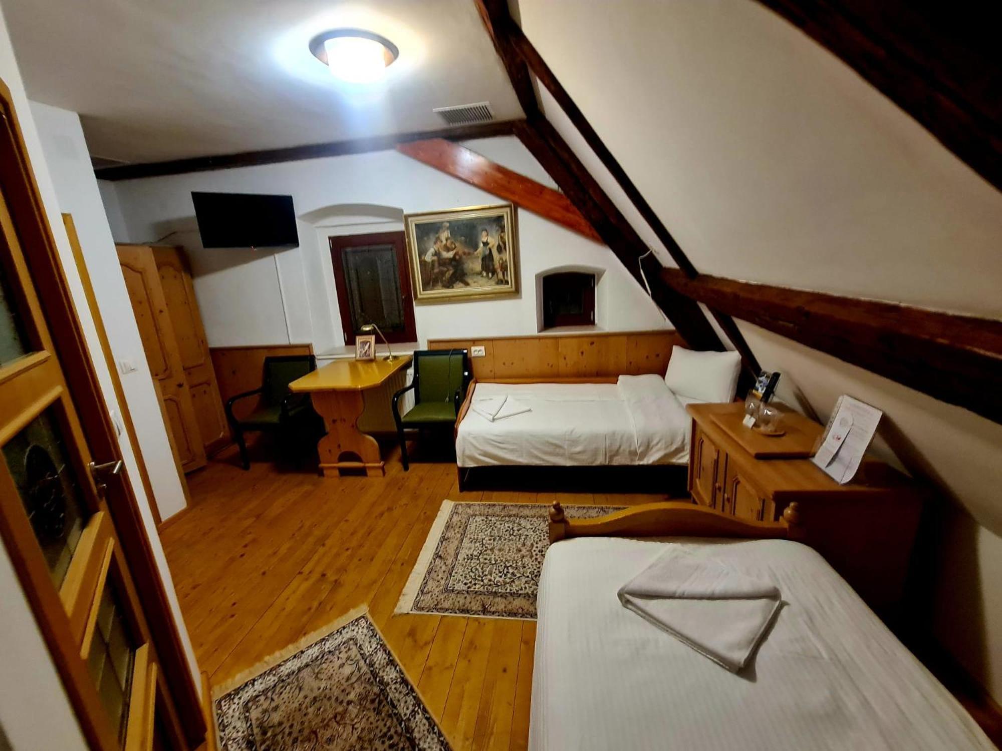 Hotel Armenopolis - Adults Only Gherla Exterior foto
