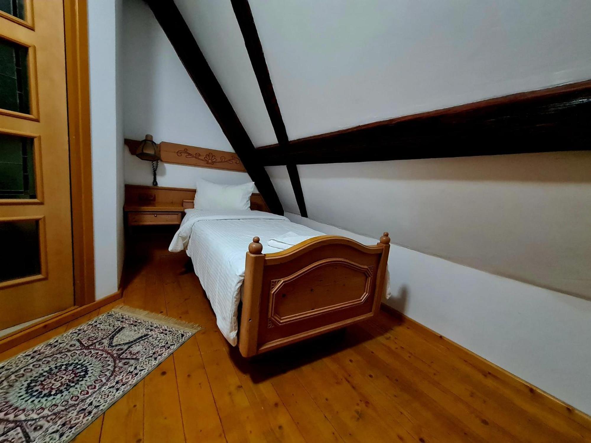 Hotel Armenopolis - Adults Only Gherla Exterior foto