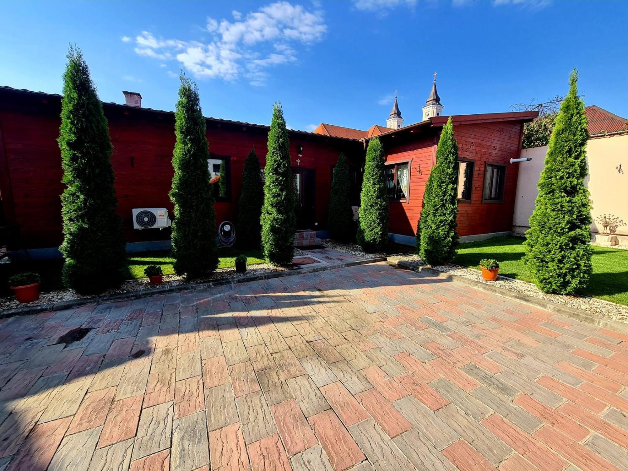 Hotel Armenopolis - Adults Only Gherla Exterior foto